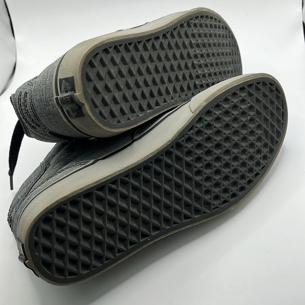 Vans - Picture 5 of 5